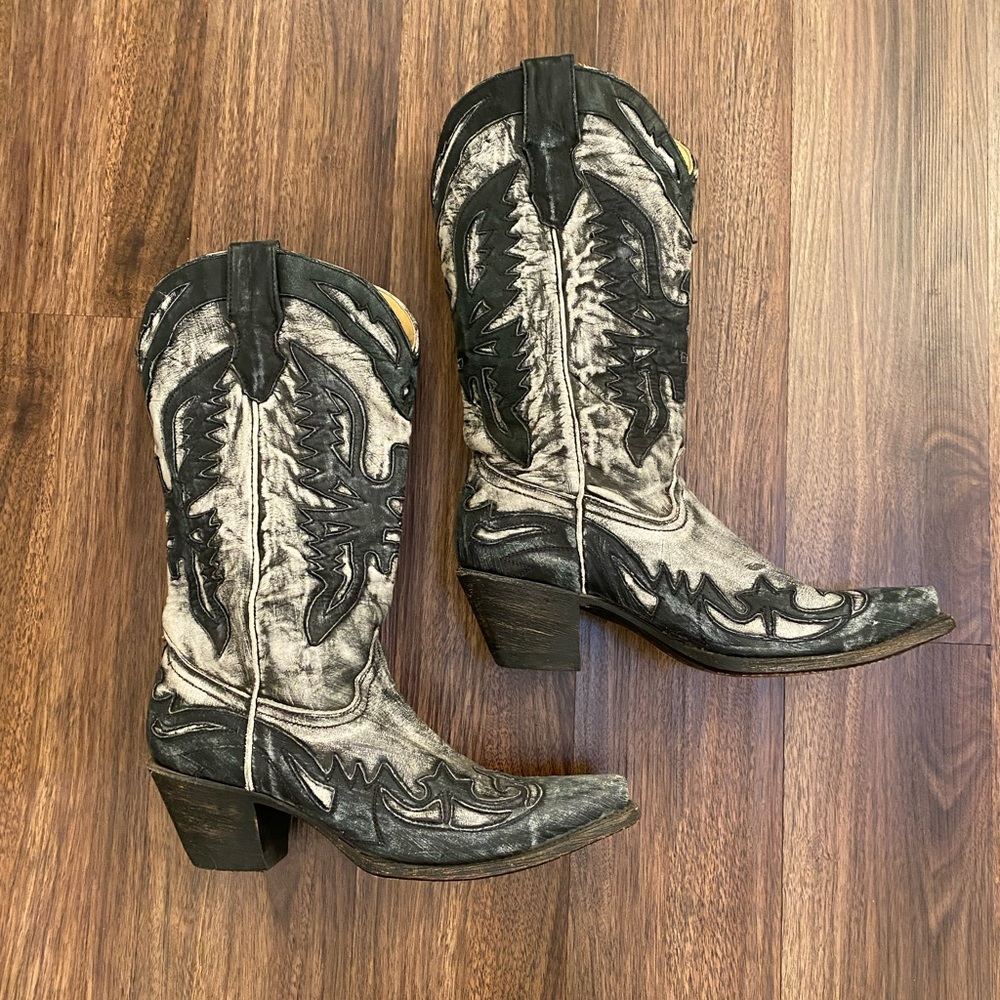 Corral Distressed Charcoal Eagle Wingtip R2398